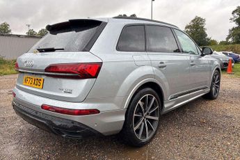 Audi Q7 Black Edition