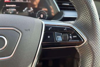 Audi E-Tron S Line