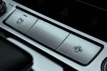 Audi E-Tron Black Edition