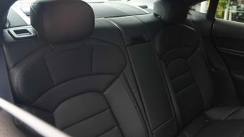 Porsche Taycan Saloon 