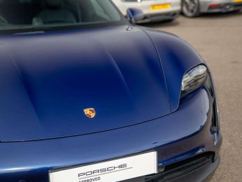 Porsche Taycan 