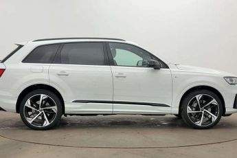 Audi Q7 Black Edition