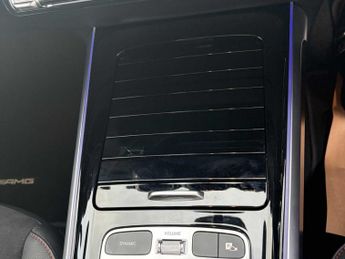 Mercedes-Benz EQB AMG Line Executive