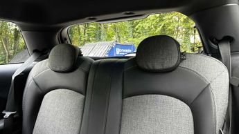 MINI Hatchback Cooper S Level 2