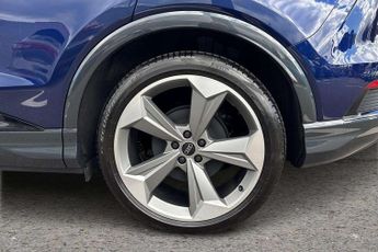 Audi Q4 Black Edition