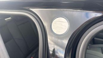 Land Rover Range Rover Velar Dynamic SE