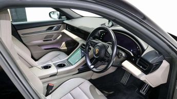 Porsche Taycan 