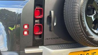 Land Rover Defender SE