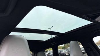 Land Rover Range Rover Sport SVR
