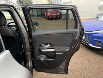 Mercedes-Benz GLA AMG Line
