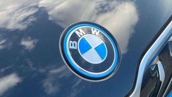 BMW Ix1 xLine