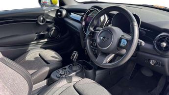 MINI Hatchback Cooper S Level 2