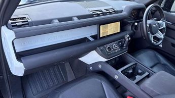 Land Rover Defender X-Dynamic SE
