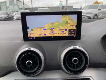 Audi Q2 S Line