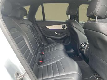 Mercedes-Benz GLC AMG Line