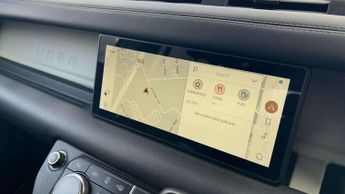 Land Rover Defender X-Dynamic SE