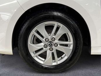 Mazda 2 Hybrid Agile