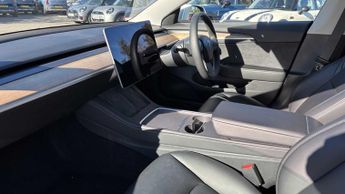 Tesla Model 3 Long Range