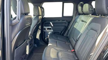 Land Rover Defender X-Dynamic SE