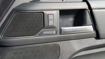 Land Rover Defender X-Dynamic HSE