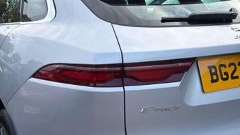 Jaguar F-PACE R-Dynamic S