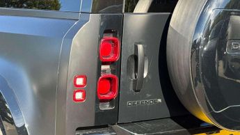 Land Rover Defender X-Dynamic S