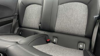 MINI Hatchback Cooper S Level 2
