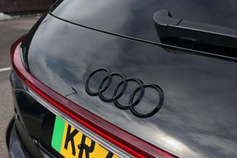 Audi Q4 Black Edition