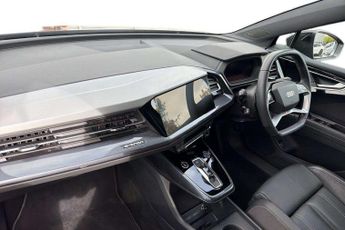 Audi Q4 Black Edition
