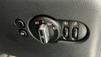 MINI Hatchback Cooper Classic