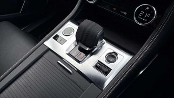 Jaguar F-PACE R-Dynamic S