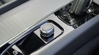 Volvo XC60 R DESIGN Pro