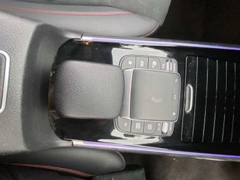 Mercedes-Benz GLA AMG Line