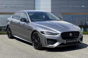 Jaguar XE R-Dynamic SE Black