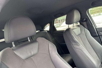 Audi Q3 Black Edition