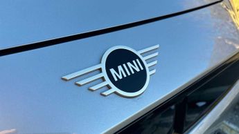 MINI Cooper E Classic