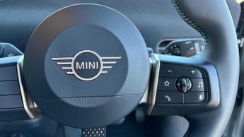 MINI Cooper E Classic