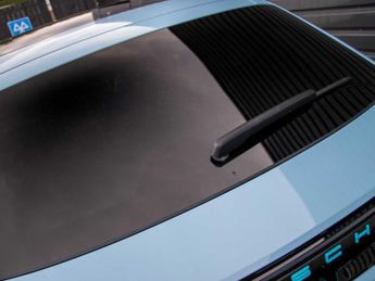 Porsche Macan Electric Estate