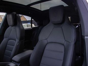 Porsche Macan Electric Estate 
