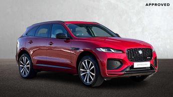 Jaguar F-Pace R-Dynamic SE Black