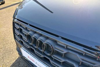 Audi Q2 Black Edition