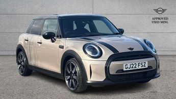 MINI Hatch Cooper Exclusive