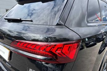 Audi Q7 Black Edition