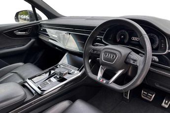 Audi Q7 Black Edition