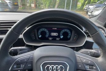 Audi Q3 Black Edition