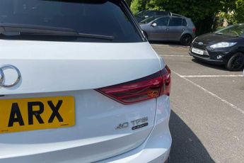 Audi Q3 Black Edition