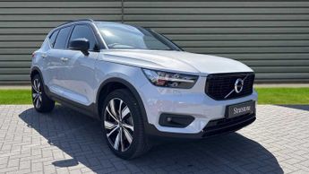 Volvo XC40 R DESIGN Pro