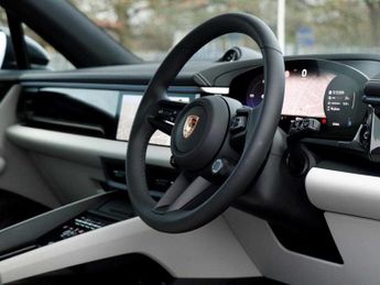 Porsche Macan Electric Estate