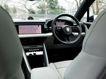 Porsche Macan Electric Estate