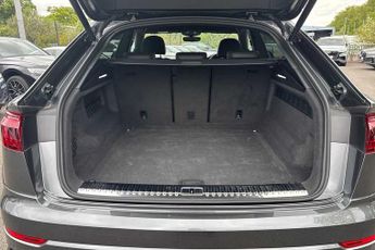 Audi Q8 Black Edition